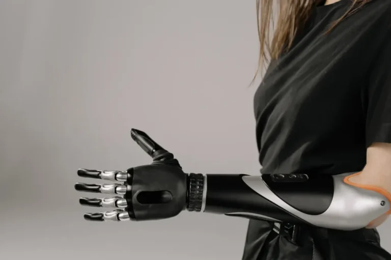 Robotik Yardımlı Yürüme ve Hareket Terapileri